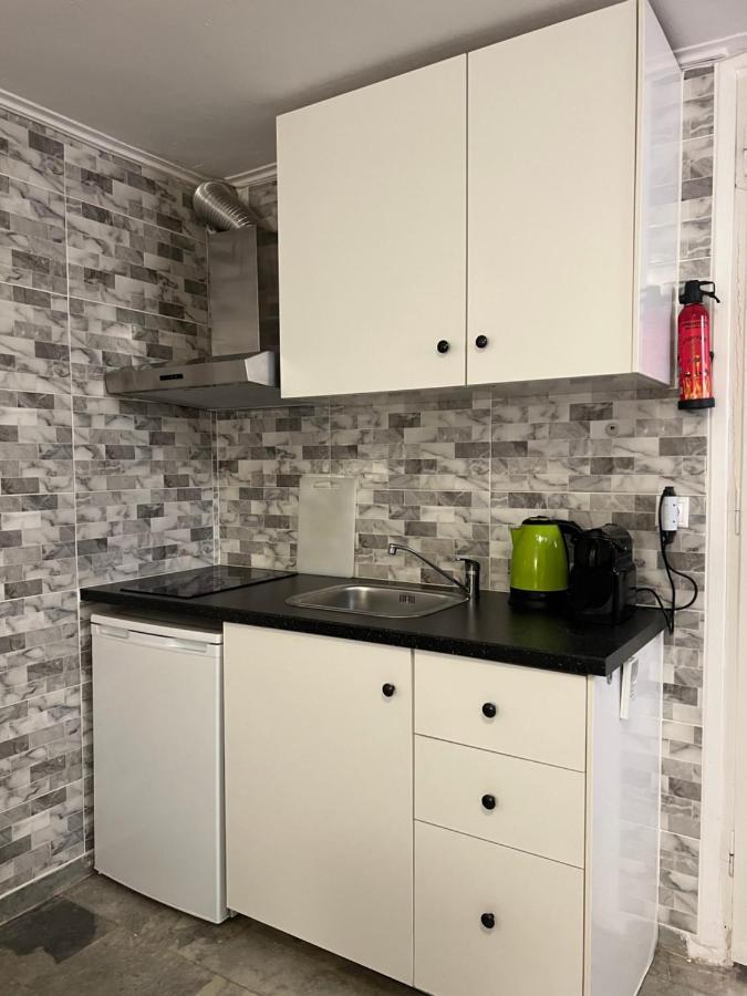 Cosy Guesthouse-Souterrain With Garden In City Center Corinth Exterior foto