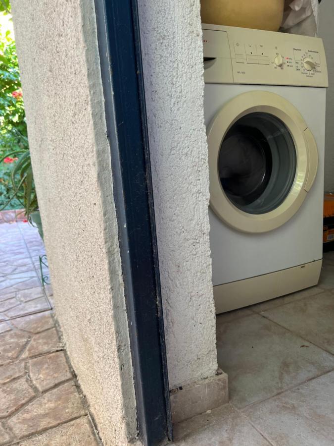Cosy Guesthouse-Souterrain With Garden In City Center Corinth Exterior foto